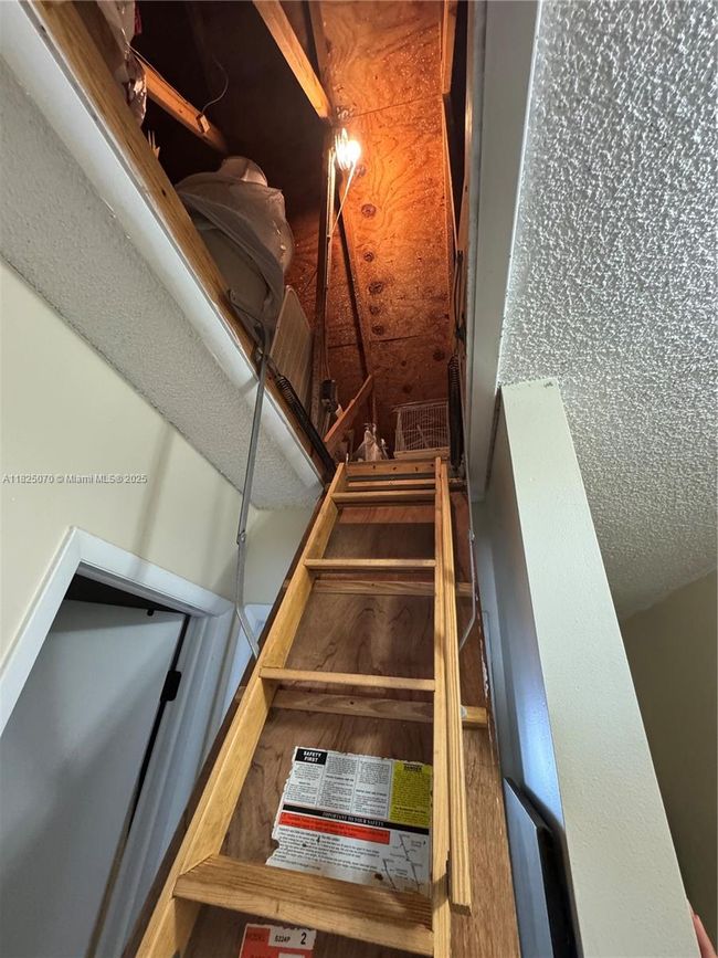 APT-201 - 950 Sw 104 Th Ct, Townhouse with 2 bedrooms, 3 bathrooms and null parking in Miami FL | Image 13