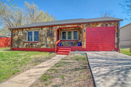 609 S Saint Charles Ave, Joplin, MO, 64801-1831 | Card Image