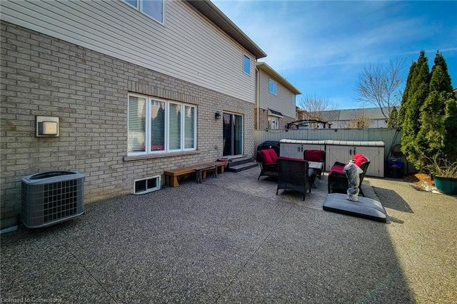 185 Palacebeach Trail, House other with 4 bedrooms, 3 bathrooms and 4 parking in Stoney Creek ON | Image 9