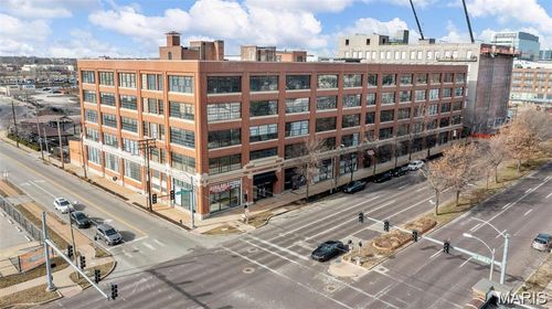 apt-303-4100 Forest Park Ave, Saint Louis, MO, 63108-2890 | Card Image