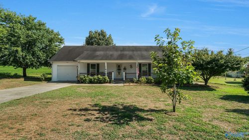 9736 Holt Springer Rd, Athens, AL, 35611-8154 | Card Image