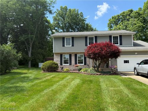 1495 Fredericksburg Dr, Youngstown, OH, 44512-3838 | Card Image