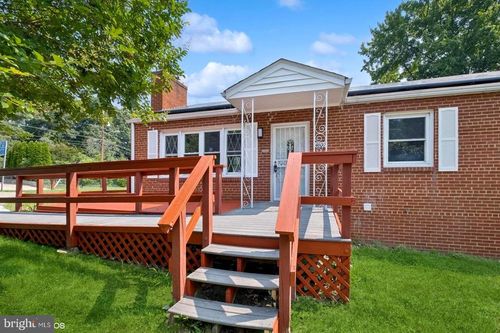 4600 Old Branch Ave, TEMPLE HILLS, MD, 20748-1810 | Card Image
