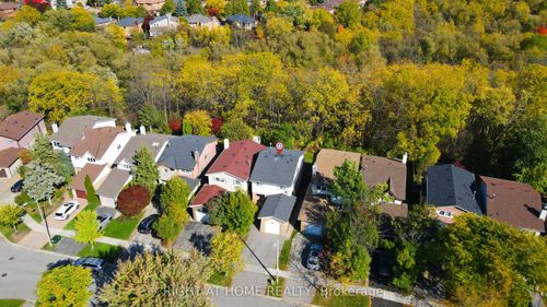 32 Macauley Dr, Thornhill, ON, L3T5S5 | Card Image