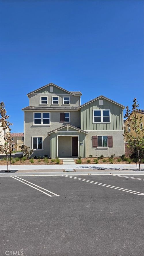 16741 Main St, Chino, CA, 91708-9754 | Card Image
