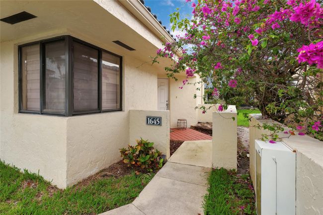 1645 - 1645 Nw 81 St Way, Condo with 3 bedrooms, 2 bathrooms and null parking in Plantation FL | Image 28