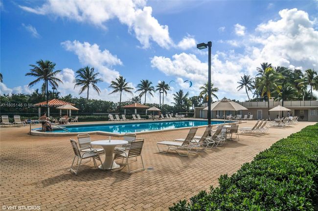 APT-1409 - 2625 Collins Ave, Condo with 1 bedrooms, 2 bathrooms and null parking in Miami Beach FL | Image 19