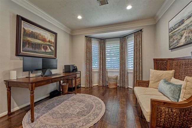 Home Office/Study has plenty of room for workspace and seating. | Image 8