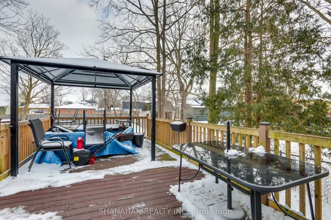 5338 Nauvoo Rd, House other with 3 bedrooms, 2 bathrooms and 3 parking in Warwick ON | Image 26