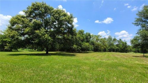 9630 Nelson Rd, Dade City, FL, 33525-1904 | Card Image