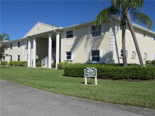 apt-104-670 E Lake Jasmine Cir, Vero Beach, FL, 32962-8555 | Card Image