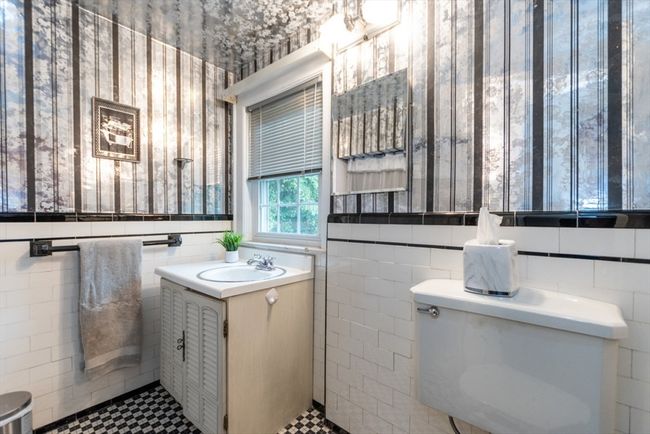 504 Mount Auburn St, House other with 3 bedrooms, 2 bathrooms and null parking in Watertown MA | Image 32