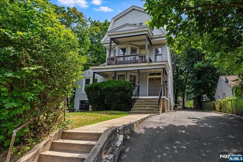 132 Roseland Ave, Caldwell, NJ, 07006-5971 | Card Image
