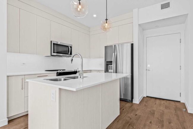2410 - 6 Merganser Drive W, Condo with 2 bedrooms, 2 bathrooms and 1 parking in Chestermere AB | Image 6