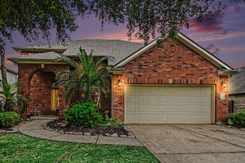 4112 S Meridian Greens Dr, Dickinson, TX, 77539-8393 | Card Image