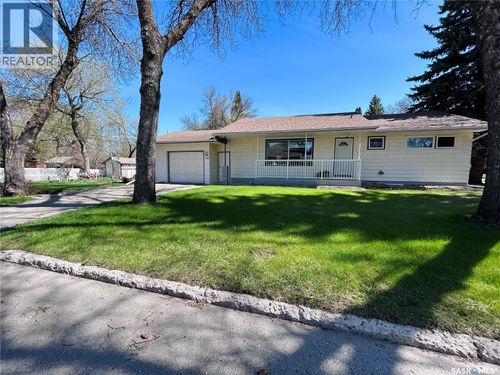 1208 Mark Ave, Moosomin, SK, S0G3N0 | Card Image