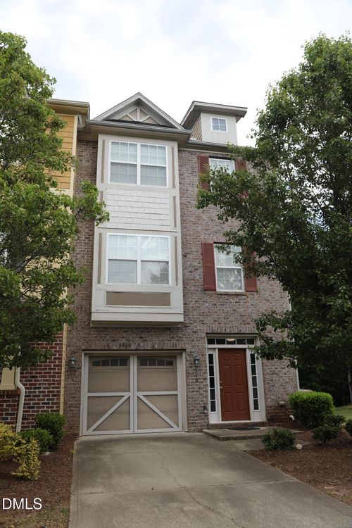 210 Linden Park Ln, Cary, NC, 27519-9117 | Card Image