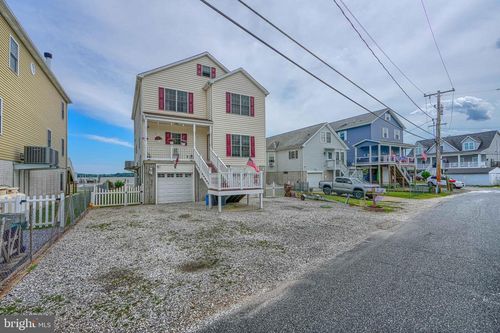 1205 Bayside Rd, Baltimore, MD, 21221-6502 | Card Image