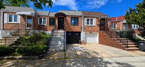 7305 Cook Ave, Middle Village, NY, 11379-2522 | Card Image