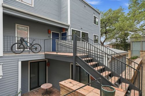apt-10-606 W Lynn St, Austin, TX, 78703-4759 | Card Image