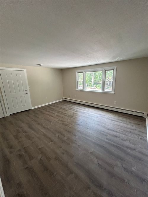 apt-2-31 Joyce St, Webster, MA, 01570-2735 | Card Image