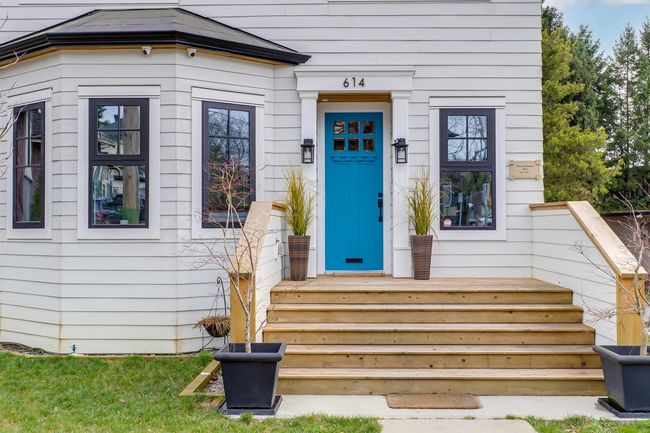 614 4th Ave, House other with 7 bedrooms, 4 bathrooms and 3 parking in New Westminster BC | Image 4