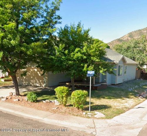 201 Mallow Ct, New Castle, CO, 81647-9450 | Card Image