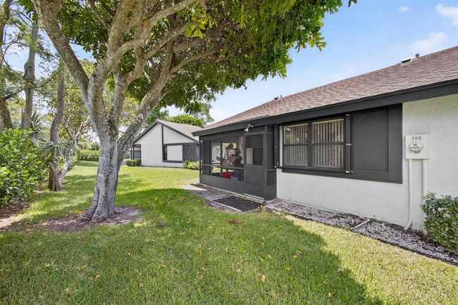 360 Quebec Ct, Condo with 3 bedrooms, 2 bathrooms and null parking in Royal Palm Beach FL | Image 49