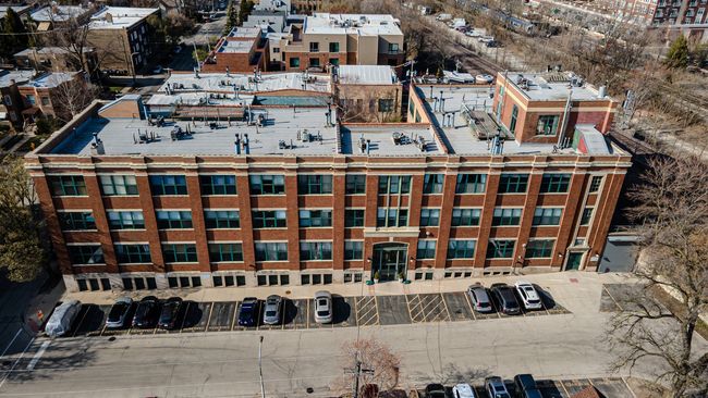 APT-305 - 601 Linden Pl, Condo with 2 bedrooms, 1 bathrooms and 1 parking in Evanston IL | Image 24