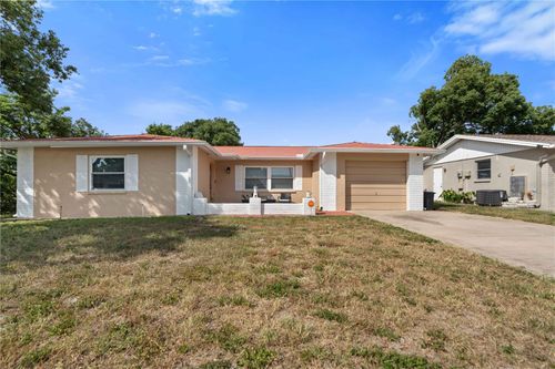 7735 Hawthorn Dr, PORT RICHEY, FL, 34668-1718 | Card Image