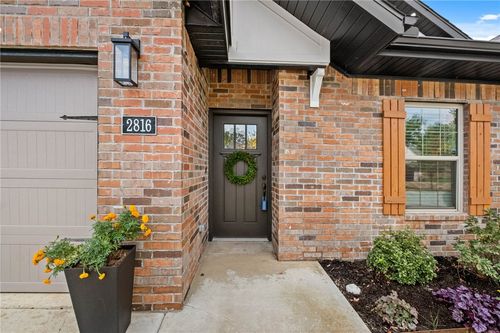 2816 W Persimmon St, Rogers, AR, 72756-4023 | Card Image