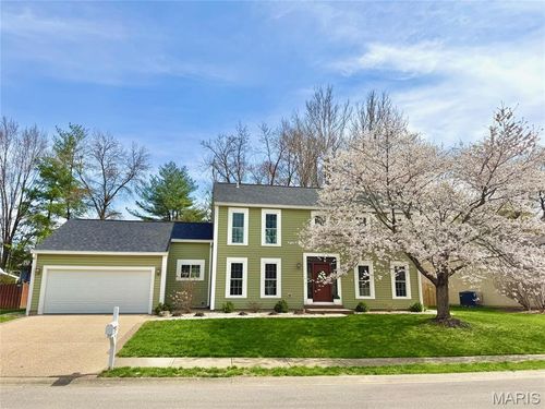 1033 Woods Way, O Fallon, IL, 62269-2855 | Card Image