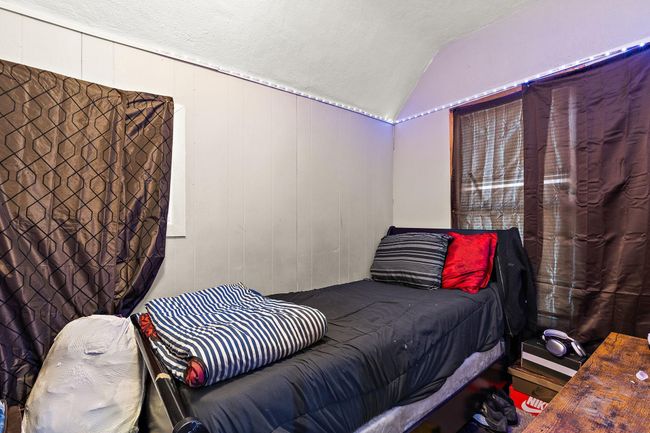 Upstairs bedroom | Image 22