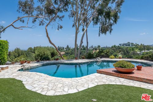 16331 Tudor Dr, Encino, CA, 91436-4237 | Card Image