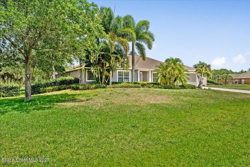 5867 Treasure Ln, Grant, FL, 32949-8228 | Card Image
