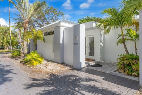 18555 Sw 83rd Pl, Cutler Bay, FL, 33157-7341 | Card Image