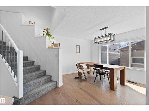 2208 82 St Sw, Edmonton, AB, T6X2J6 | Card Image