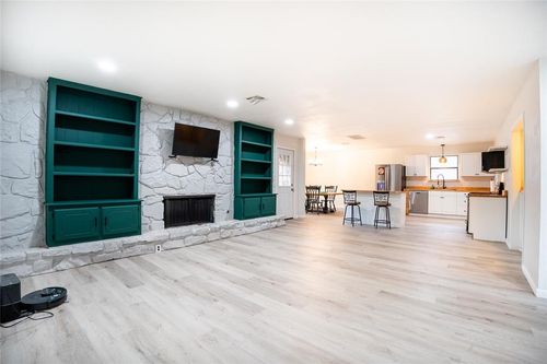 8305 Nw 115th St, Oklahoma City, OK, 73162-2063 | Card Image