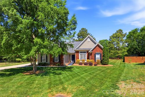 7704 Hickory Stick Pl, Charlotte, NC, 28277-2433 | Card Image