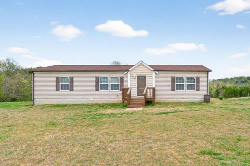 680 Luna Rd, Sparta, TN, 38583-6718 | Card Image