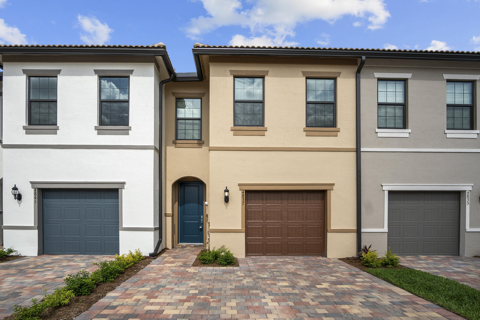 Residential Lease in Lake Worth 2