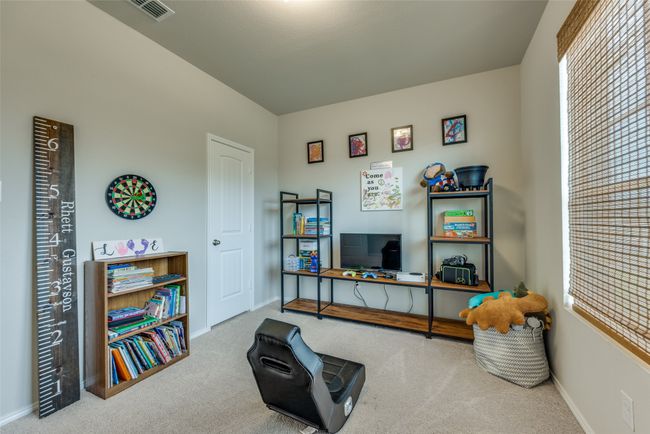 Bedroom at the front of the house | Image 20