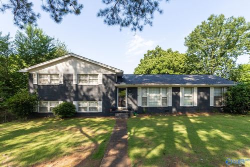 2613 Trail Ridge Rd Nw, Huntsville, AL, 35810-3555 | Card Image