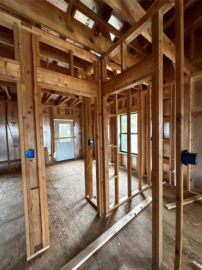 321 Kelly St, Home with 0 bedrooms, 0 bathrooms and null parking in Luling TX | Image 8