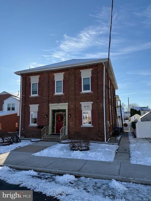 apt-a-418 Burd St, MIDDLETOWN, PA, 17057-1671 | Card Image