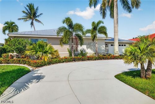 701 Santa Margerita Ln, Punta Gorda, FL, 33950-6600 | Card Image