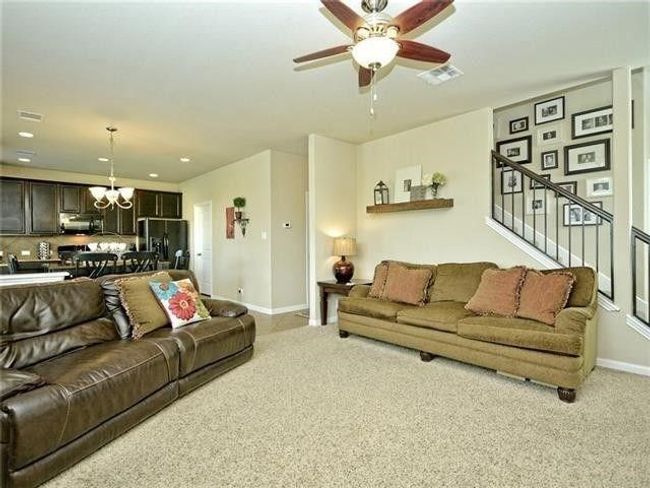 1216 April Meadows Loop, House other with 3 bedrooms, 3 bathrooms and 4 parking in Georgetown TX | Image 9