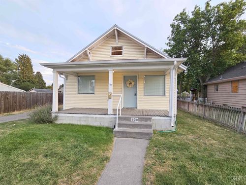 130 E 17th St, Idaho Falls, ID, 83404-6012 | Card Image
