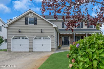 1327 Laurel Avenue, House other with 4 bedrooms, 3 bathrooms and null parking in Sea Girt NJ | Image 1