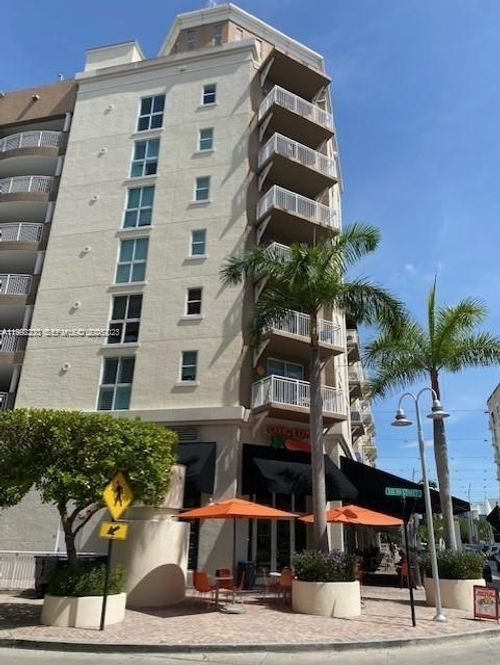 apt-b306-7270 N Kendall Dr, Miami, FL, 33156-7832 | Card Image